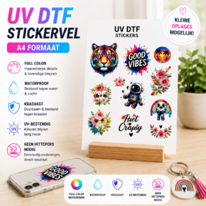 Bestel professionele UV DTF stickers en transfers voor glazen, tumblers, mokken, kunststof, hout en metaal. Full color bedrukt, krasvast, waterbestendig en al verkrijgbaar vanaf kleine oplages.