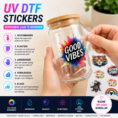 Laat eenvoudig UV DTF stickers met jouw eigen ontwerp maken. Perfect voor glazen, drinkflessen, mokken en andere harde materialen. Full color, UV-bestendig en zonder hittepers aan te brengen.